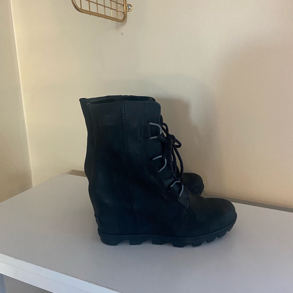 Sorel Joan of Arctic